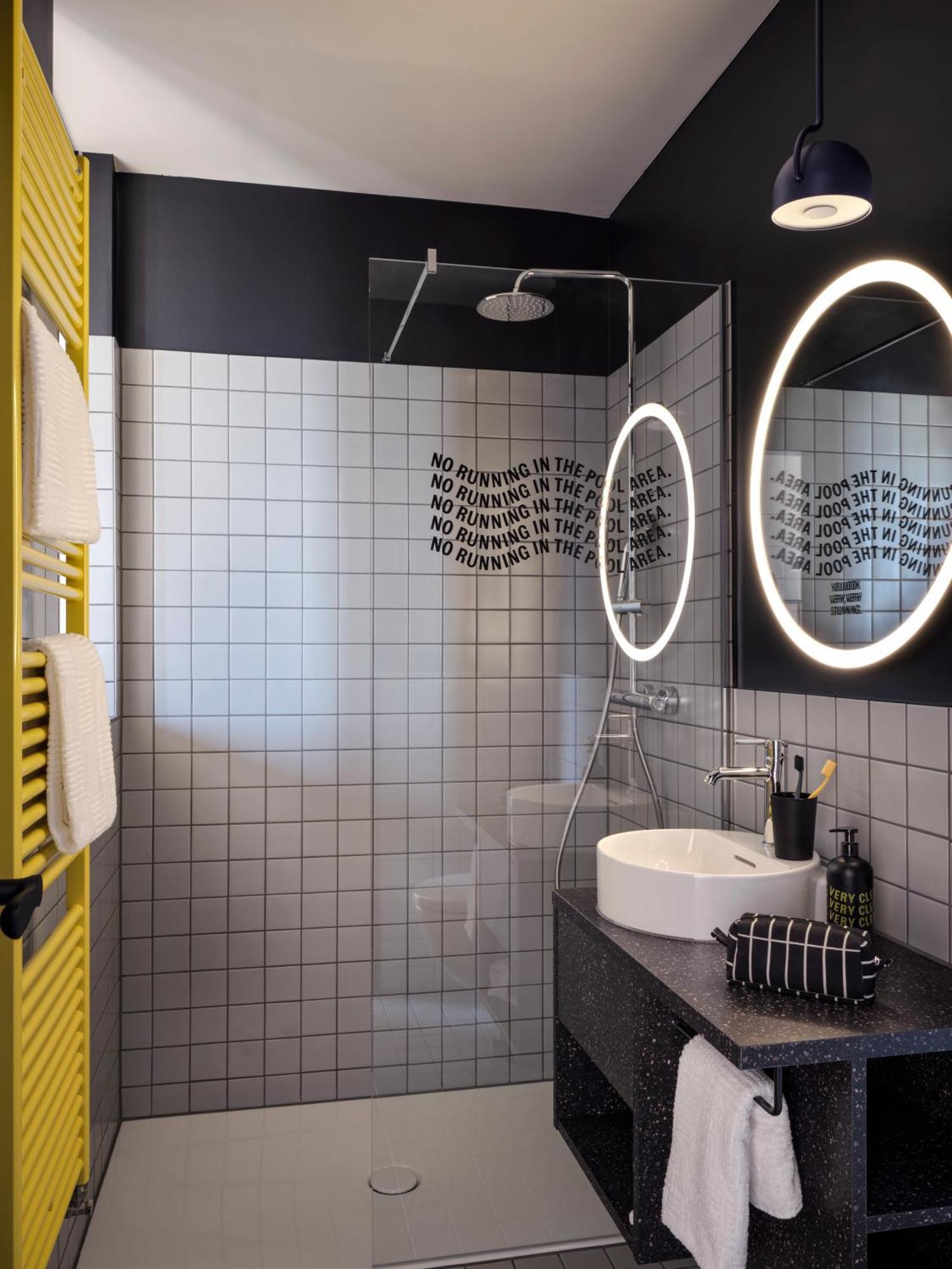 Stayery Guetersloh Hauptbahnhof 客房 照片